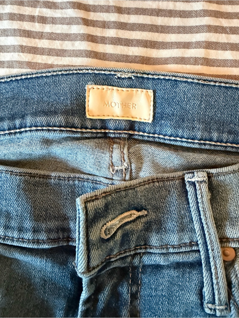 MOTHER Light Blue Denim Jeans with Faded Finish - Picture 3 of 5
